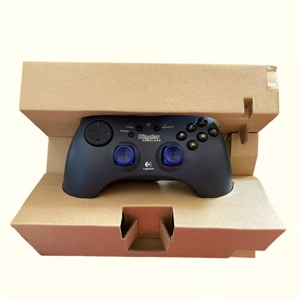 Logitech Wingman Cordless Rumblepad Wireless PC Controller. - Picture 6 of 8